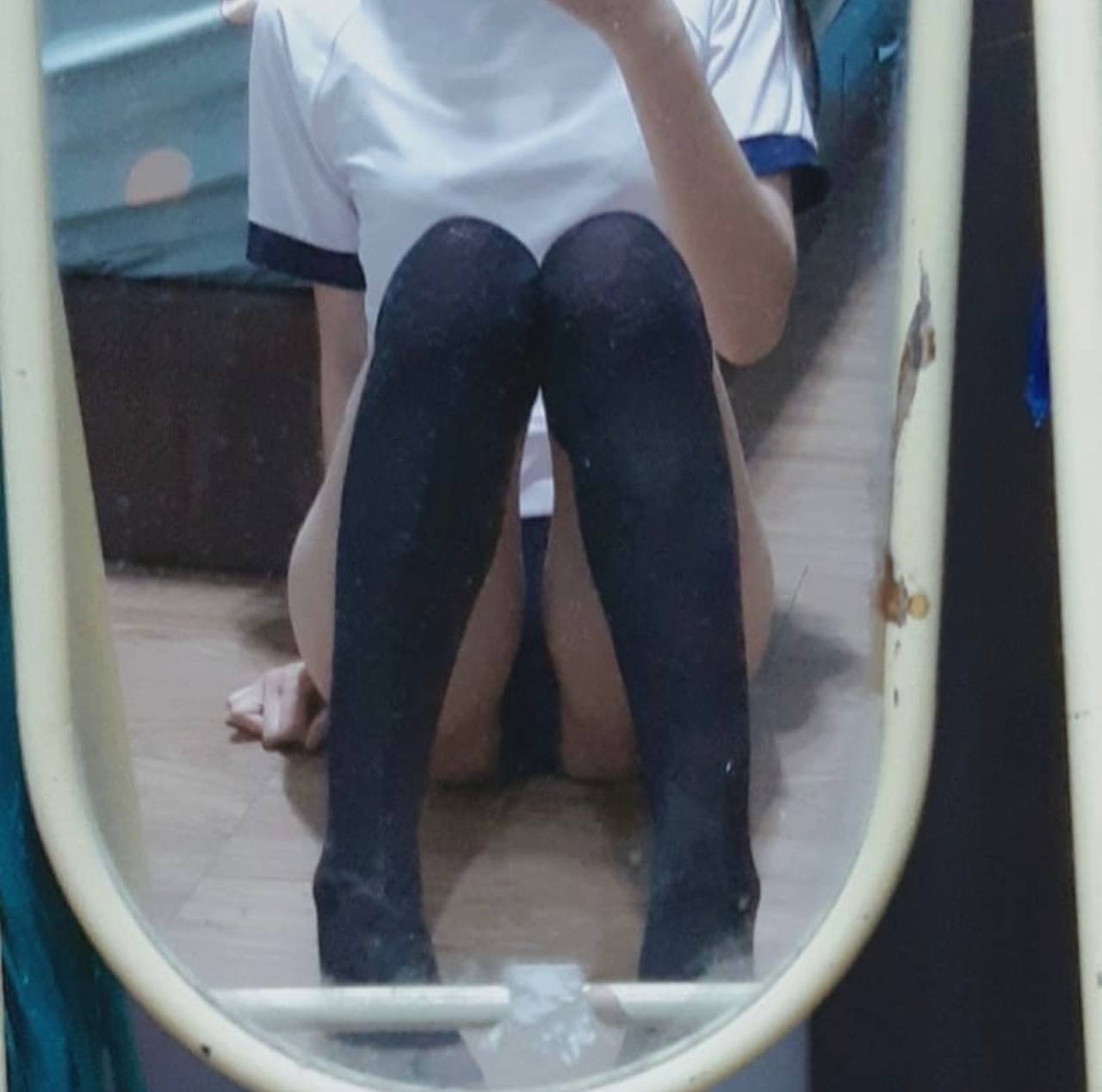 Năm mươi đô la để quan hệ với một con đĩ hoàn hảo