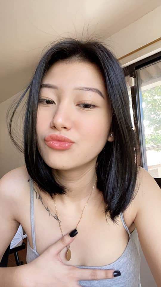 đau bím rỉ từng giọt sữa chua của bạn trai
